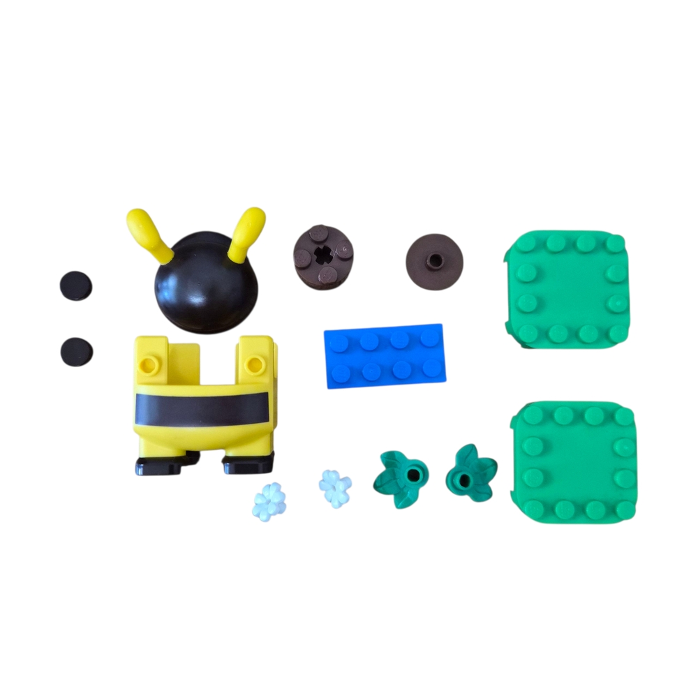 LEGO 66677 Super Mario 2 in 1 Super Pack Building Kit - Picture 5 of 15